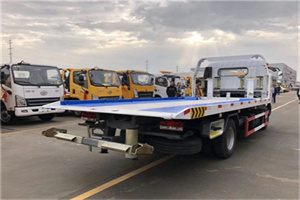 兴庆汽车救援补胎